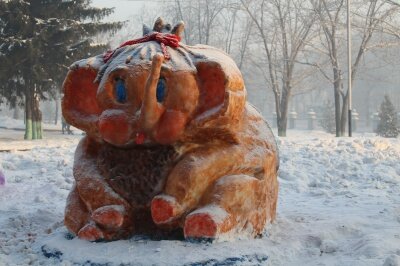 Конкурс снежных фигур. Декабрь 2017. Мамонт