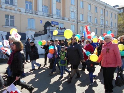 Сотрудники ГБУЗ КО ОКОХБВЛ на демонстрации в честь 1 мая праздника Весны и Труда, 01.05.2016 г.