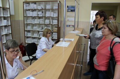 Регистратура консультативной поликлиники ГАУЗ КО ОКОХБВЛ