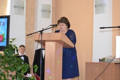 Главный врач ГАУЗ КО ОКОХБВЛ поздравляет женский коллектив с 8 марта. Торжественное собрание 07.03.2017 г.