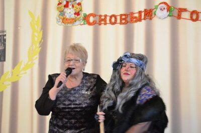 Концертная программа, подготовленная агитбригадой "Алые паруса"