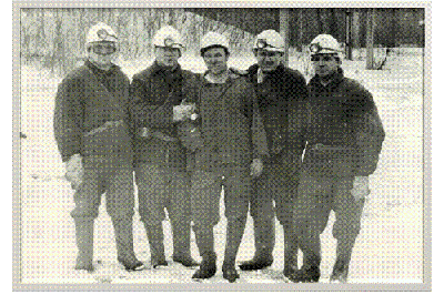 Изучение опыта организации помощи шахтерам в шахте, 1985 год. Второй слева Н. М. Водянов, директор Кузбасского НИИ ТР; далее — Н. Г. Фомичев, директор Новосибирского НИИТО; Н. В. Корнилов, директор Ленинградского НИИТО, член-корреспондент АМН